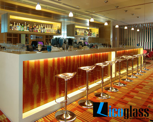Tranh kính quầy bar Tranh kính quầy bar