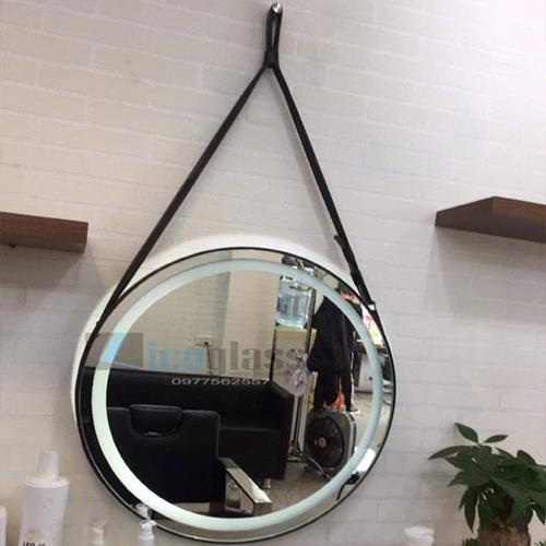 Thi công lắp đặt gương deco có gắn đèn led