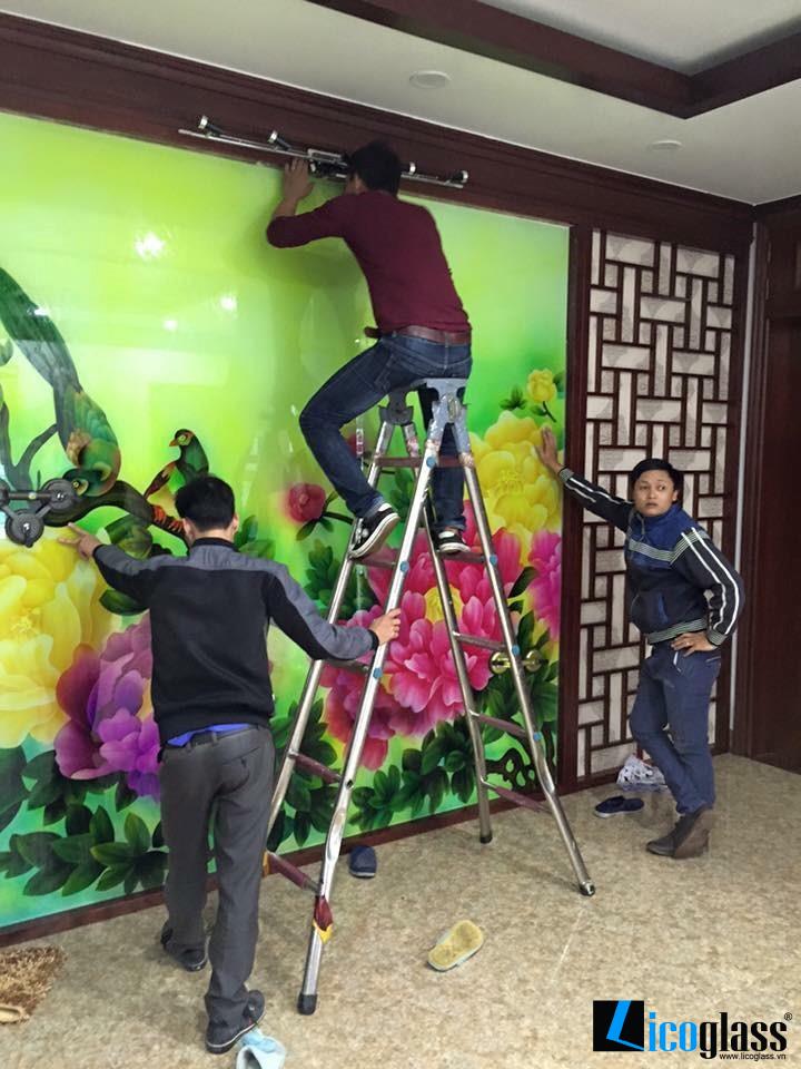 Tranh kính có đèn Tranh kính có đèn