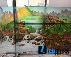 Chọn tranh kính hợp phong thủy cho người tuổi Ngọ
