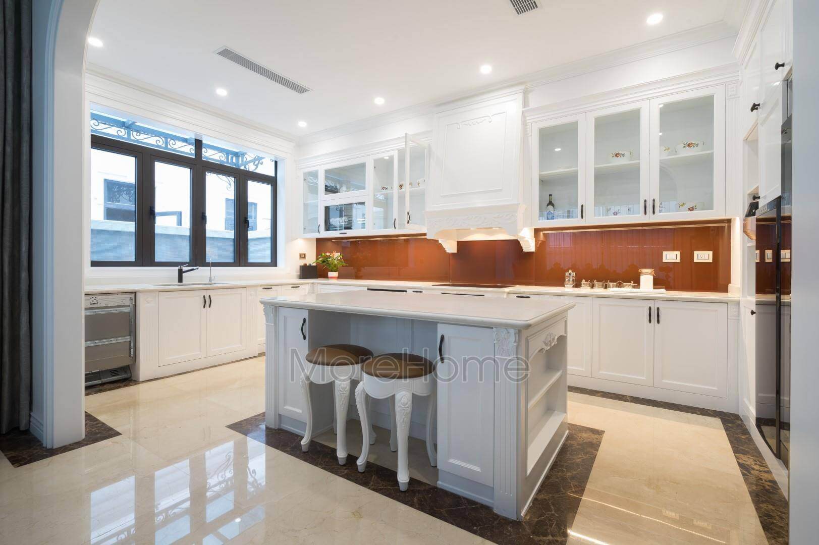Kính màu ốp bếp MOREGLASS