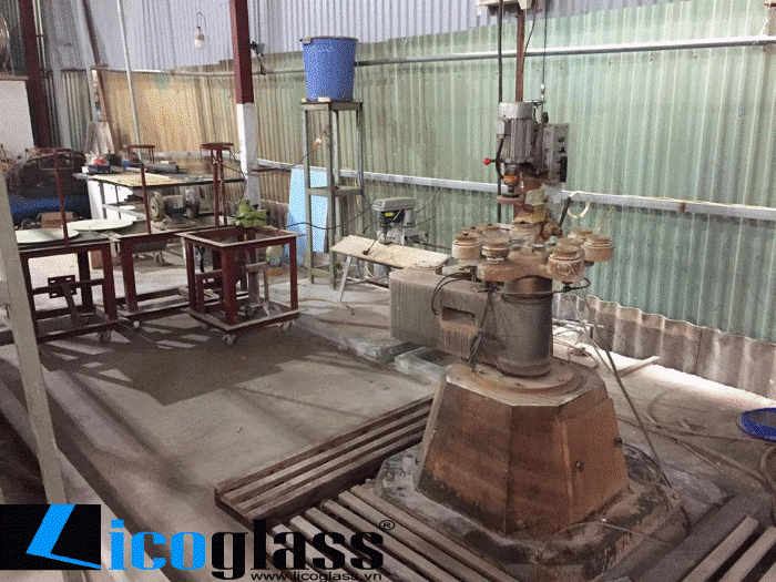 xưởng kính MOREGLASS xưởng kính MOREGLASS